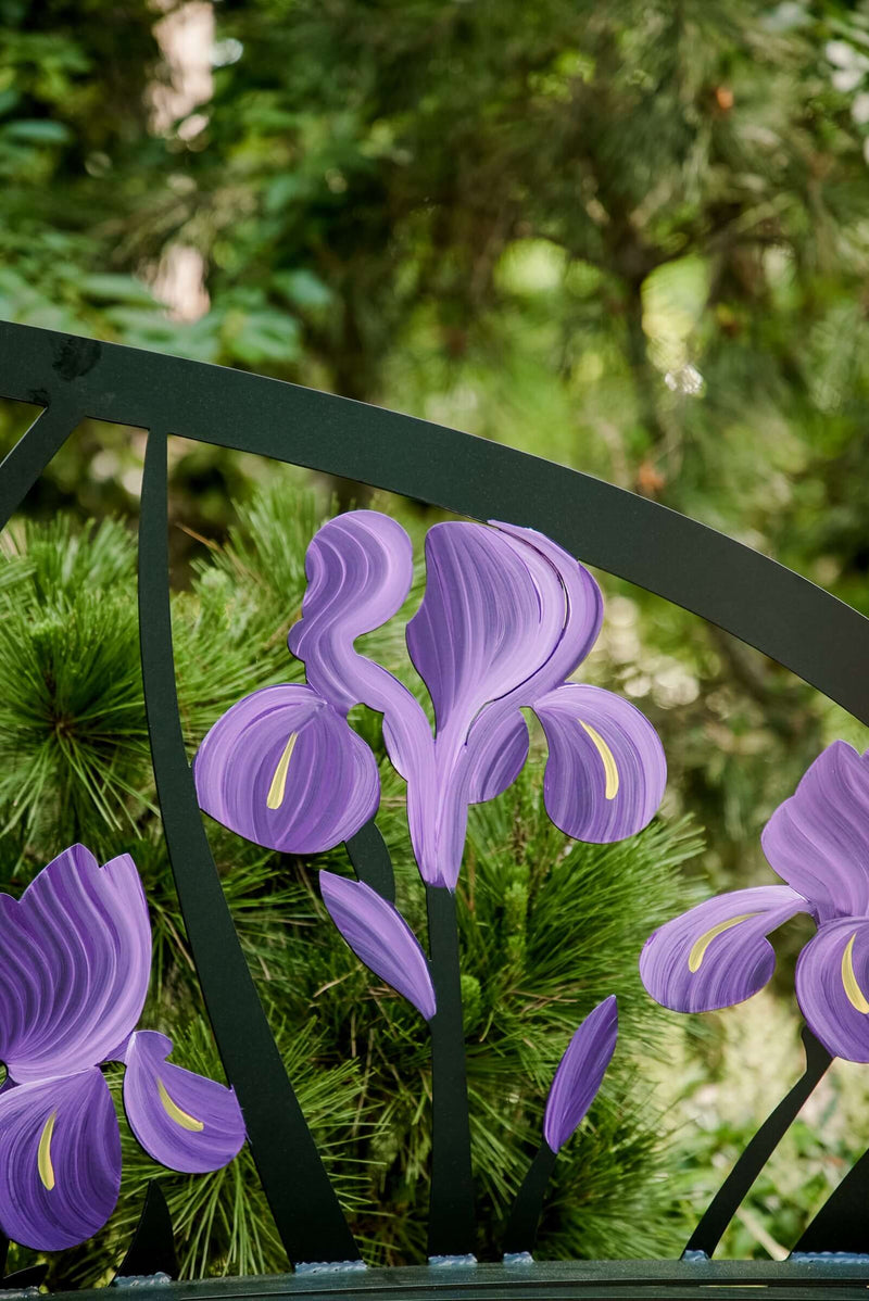 Iris Bench