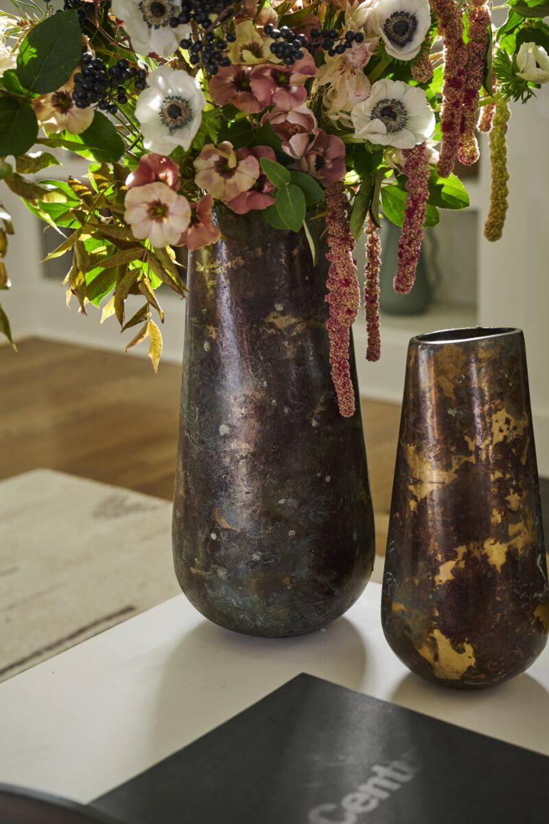 Alister Vase