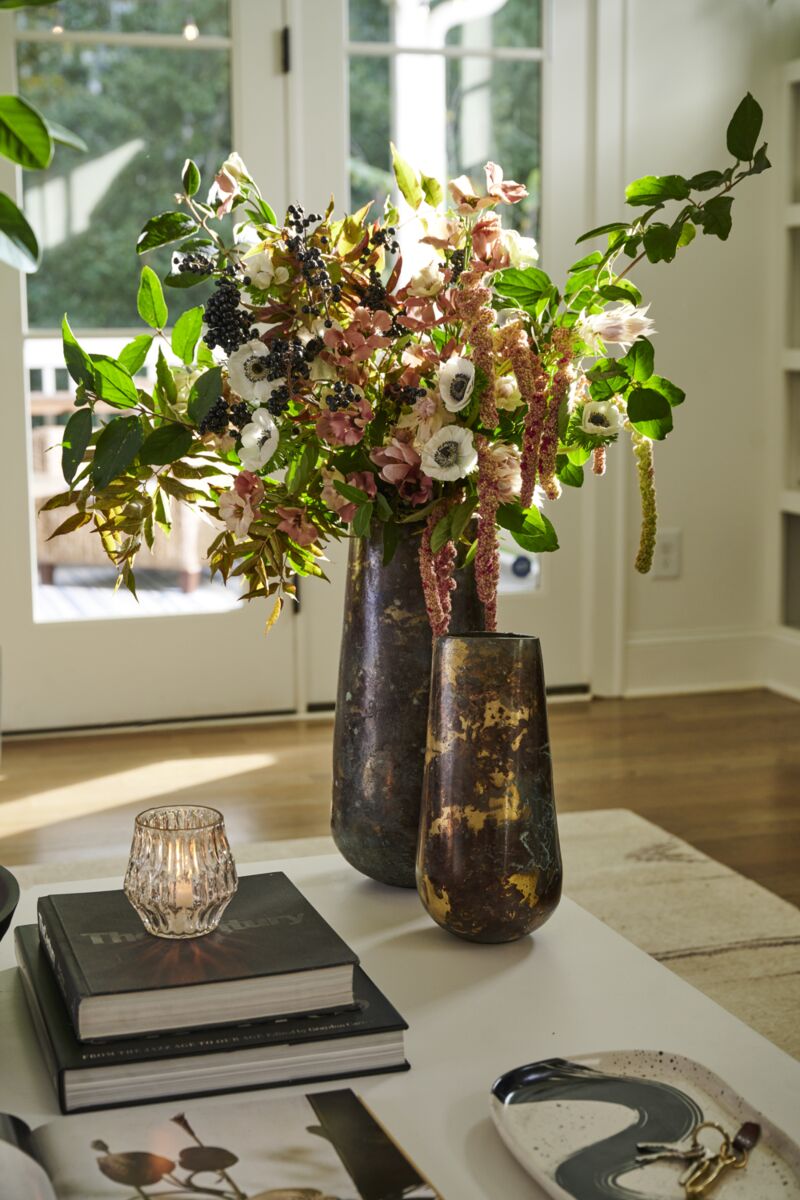Alister Vase