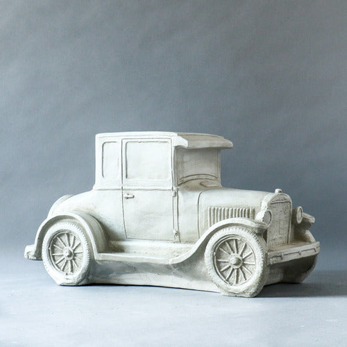Antique Truck planter Outdoor/Indoor Statue