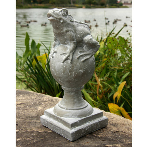 Frog on Finial Outdoor Statue (14 - Inch) Side View