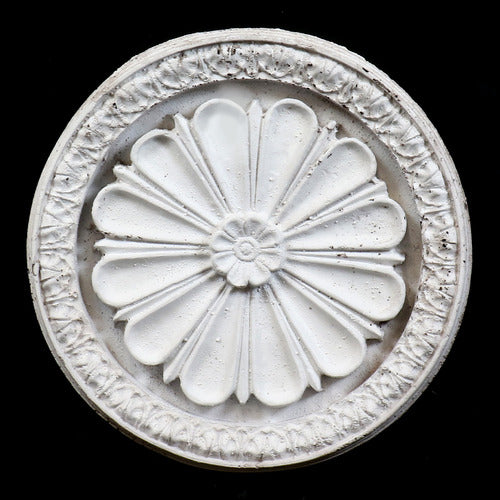 Abbott Medallion (Round 15) Outdoor/Indoor Statue