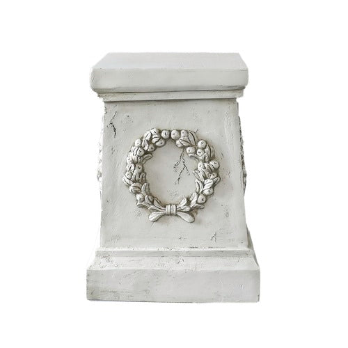 Wreath Pedestal 18 Outdoor/Indoor Statue