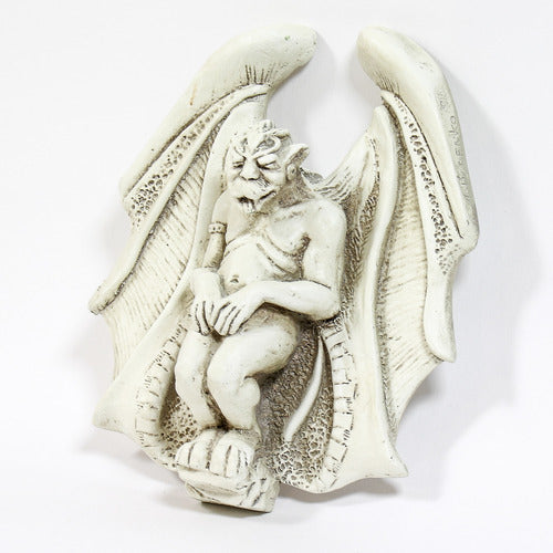 Spike 9 Outdoor/Indoor Statue