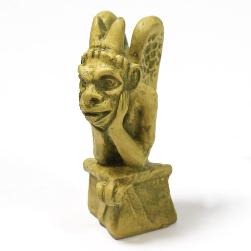 Spitting Garg Sm    6 H Outdoor/Indoor Statue