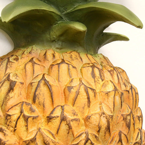 Decorative Wall Pineapple Outdoor/Indoor Statue