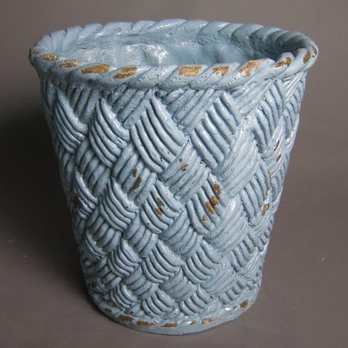 Nied Weave Basket 17 Outdoor/Indoor Statue