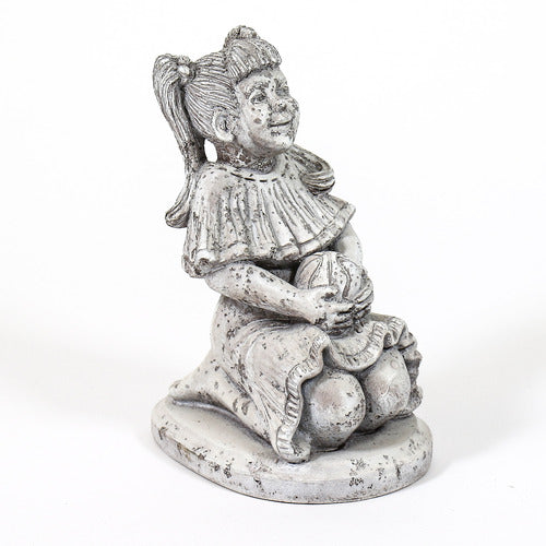 Ginas Birthdaystatue (9 - Inch) Side Angle