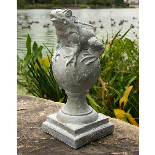 Frog Finial Outdoor Statue (14 - Inch) Side View
