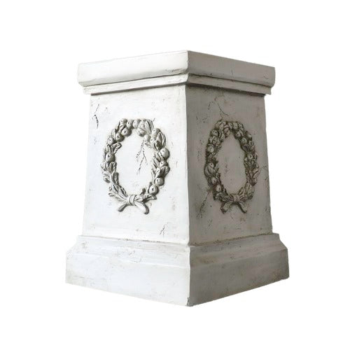 Wreath Pedestal 18 Outdoor/Indoor Statue