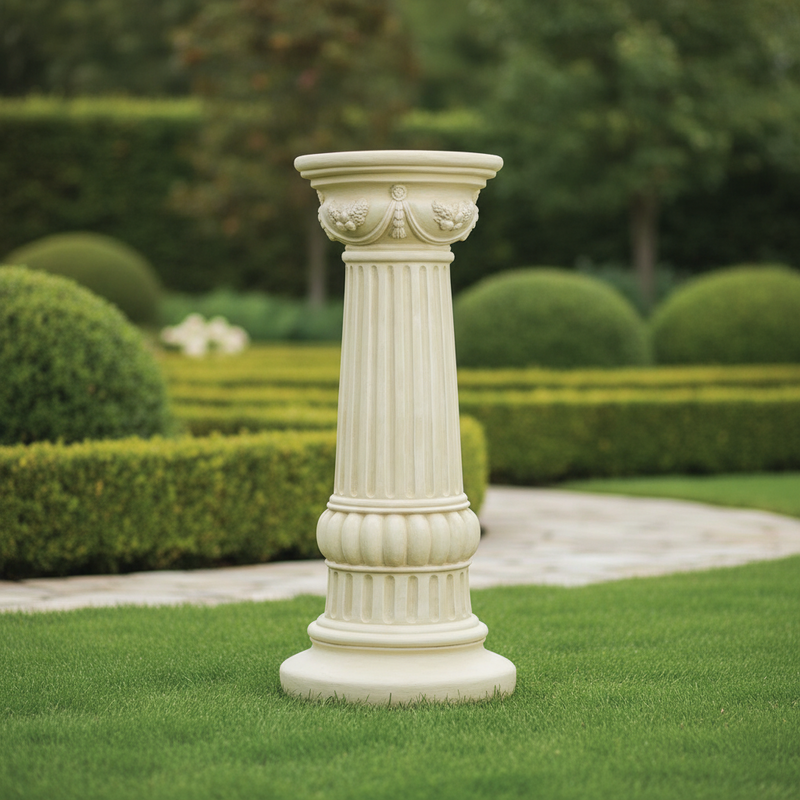 Bocca Outdoor Statue (31-Inch)