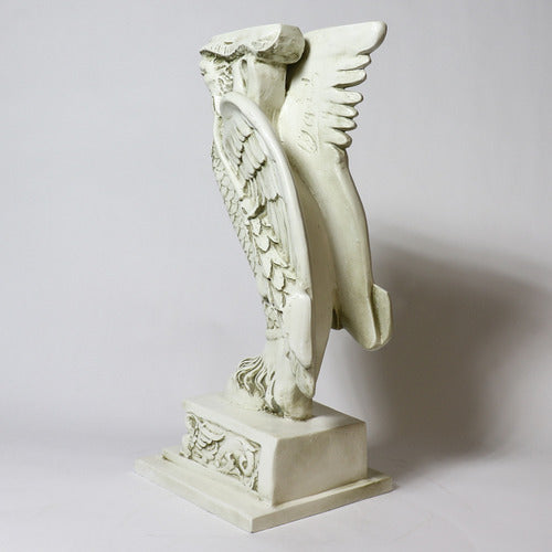 Griffin Stand 29 Outdoor/Indoor Statue