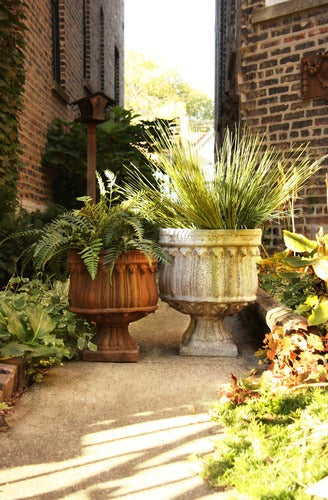 Henry Urn Lg 20 Outdoor/Indoor Statue