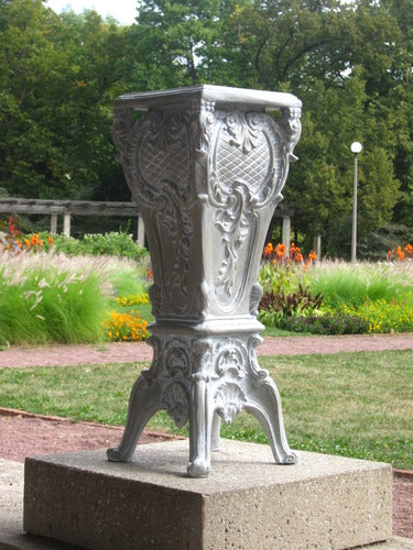 French Pedestal 30 Outdoor/Indoor Statue