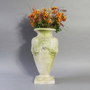 Lion and Garland Garden (16 - Inch) Side View
