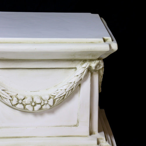 Alessa  B  Pedestal 16 Outdoor/Indoor Statue