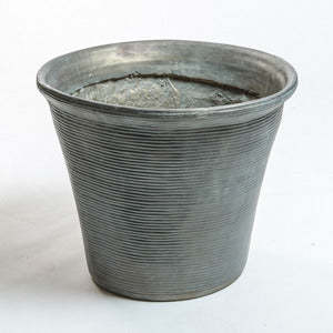 RIBBED POT Outdoor/Indoor Statue