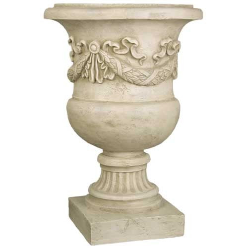 Giardino Urn 24 H Outdoor/Indoor Statue