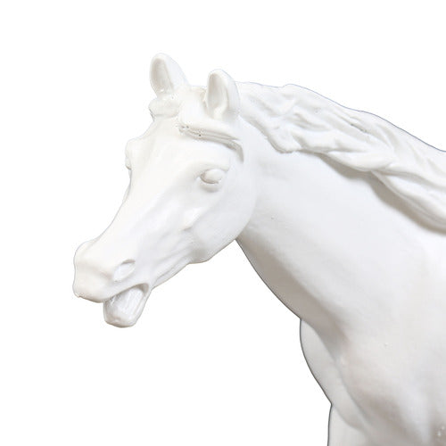 Horse head sculpture with flowing mane, classical European style, detailed features, evokes Renaissance and Baroque artistry.