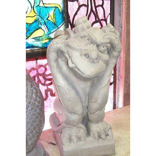 Oscar Gothic Outdoor Statue (11-Inch)