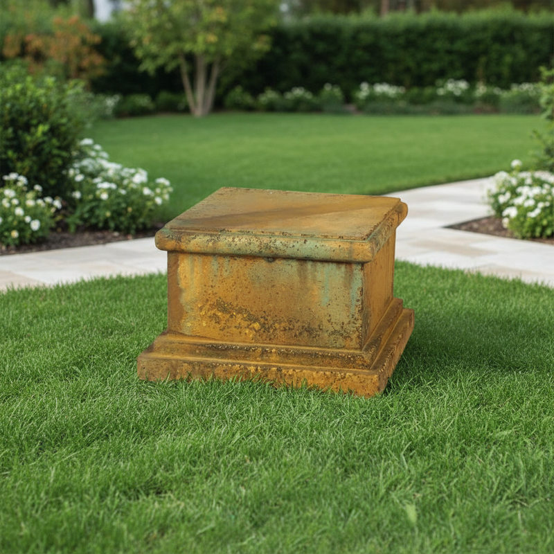 Sella Riser Outdoor Statue (8 - Inch) Side Angle