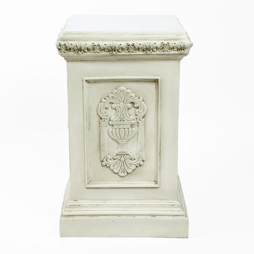 Grif Pedestal 26 Outdoor/Indoor Statue