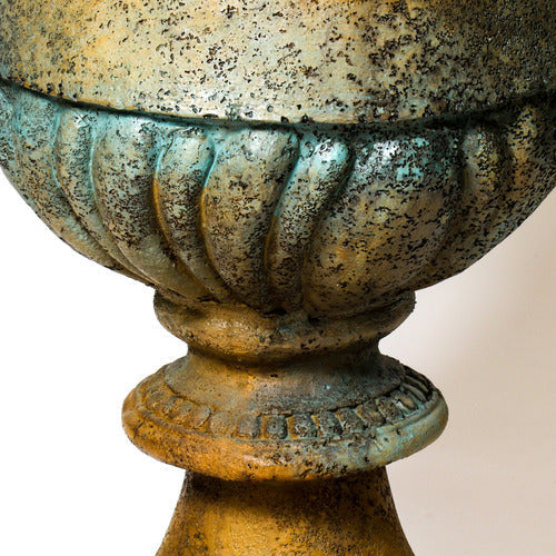 Hamlin Urn Outdoor/Indoor Statue