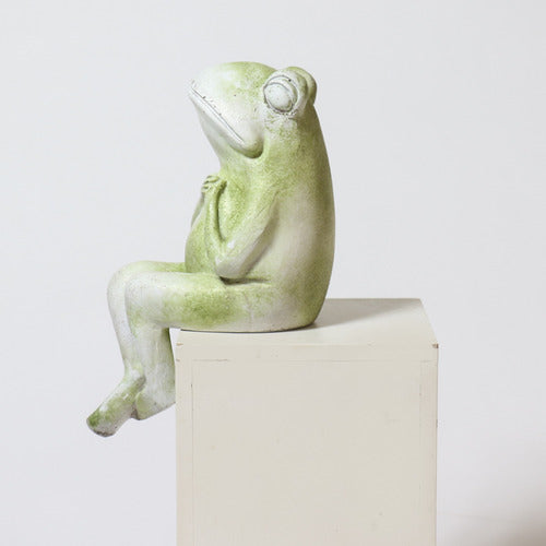 Frog Garden Statue (8 - Inch) Side View