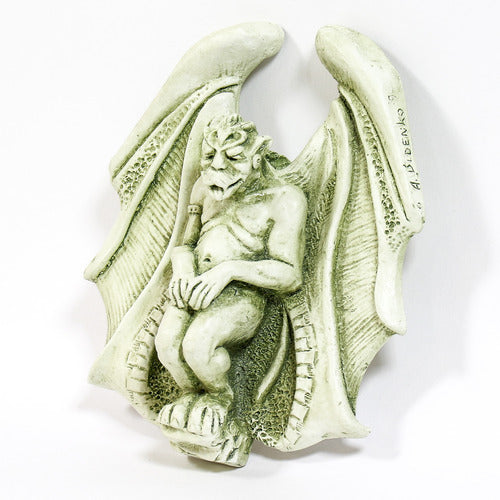 Spike 9 Outdoor/Indoor Statue