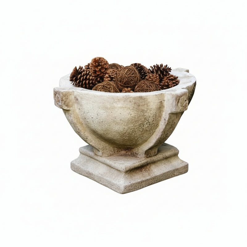 Round Prarie Pot 17 Outdoor/Indoor Statue