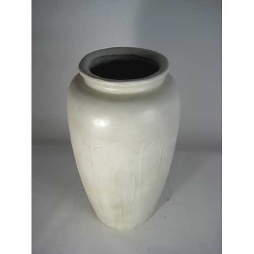 Dripped Pot 30 Outdoor/Indoor Statue